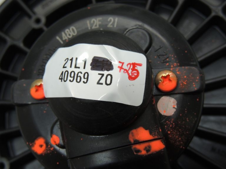 OEM Suzuki Liana ventilatora motors 74250-54G10