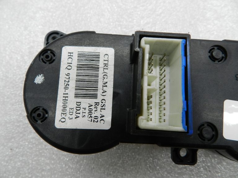 Kia Ceed ED oriģinālais gaisa kondicionēšanas moduļa bloks 97250-1hxxx
