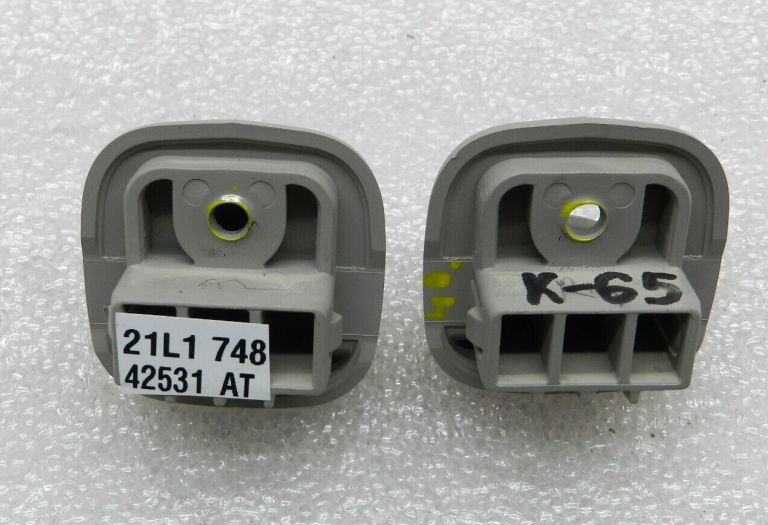 Opel Meriva B Oriģinālais drēbju pakaramais pelēks komplekts 13313672