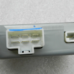 Nissan X-Trail Qashqai Renault oriģinālais sprieguma stabilizatora ECU vadības bloks