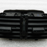 Nissan X-Trail oriģinālā aizmugurējā centrālā ventilācijas atvere