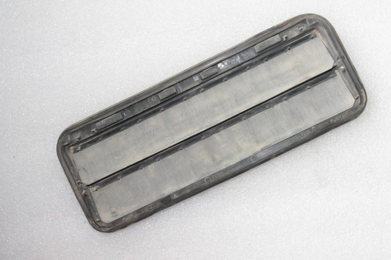 Ford Ranger P375 virsbūves ventilācijas režģis AB39-15280B62-AA, 1733798