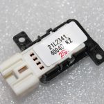 Toyota Avensis T27 Priekšējā kreisā sēdekļa atzveltnes slēdzis 8492005020C0