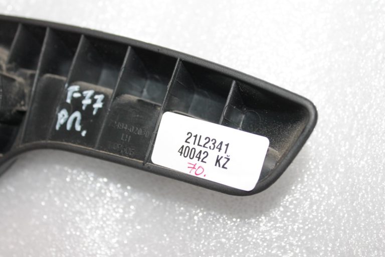 Toyota Avensis T27 Priekšējā kreisā sēdekļa atzveltnes regulēšanas svira 724940202030C0