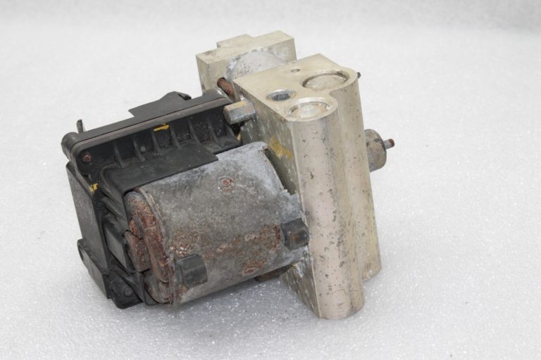 Isuzu Bighorn UB / Trooper II ABS sūknis 8-94374-855-6, 8943748556, 0265208011