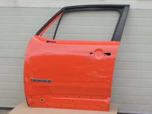 Jeep Renegade BU priekšējo durvju kreisās puses krāsa OMAHA ORANGE VR-562/B