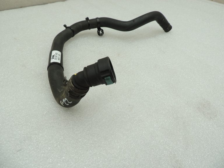 Ford Focus IV 2.0 Diesel C20DD0J Dzesēšanas šķidruma caurule Dzesēšanas šķidruma šļūtene 2305489