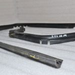 Renault Trafic III loga blīvējums priekšējais kreisās puses logs