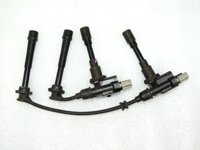 Suzuki Subaru Subaru Justy Fiat Sedici 1.3i 1.6i Aizdedzes spoles komplekts M16A M13A 3340065G02
