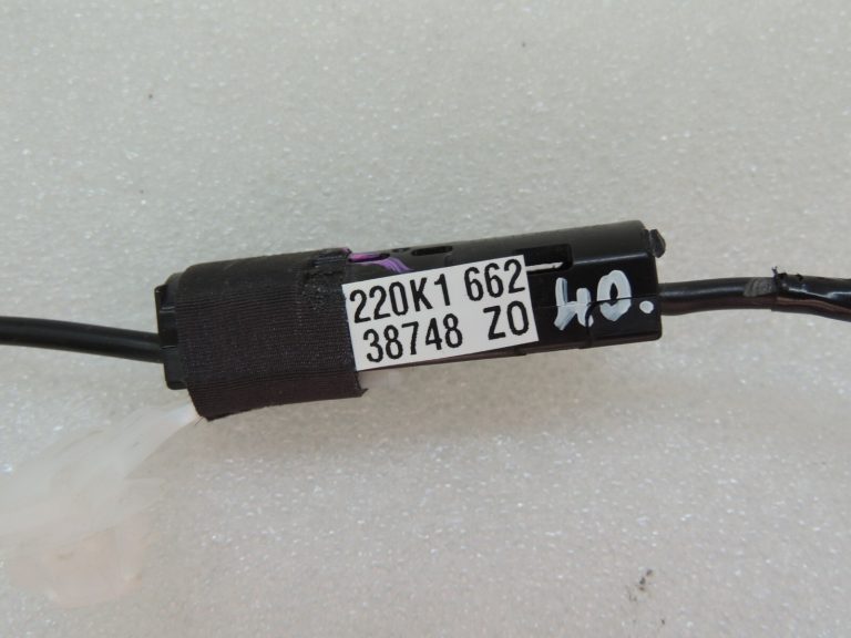 Toyota Yaris IV 1.5 HEV 68kW antenas kabelis 861010DF30