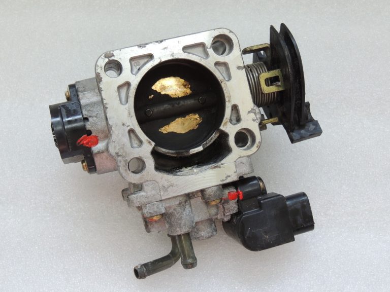 Suzuki Liana 1.6i M16A RH416 Droseles vārsts 1340054G02 1340054G01