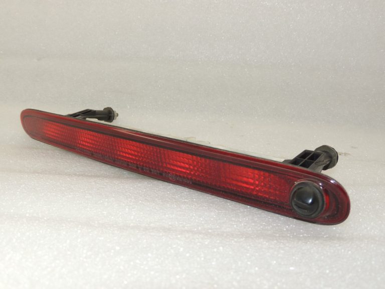 Suzuki Swift SX4 X-CROSS Trešais bremžu lukturis 3582063J00