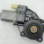 MINI R56 R55 Logu regulatora motors priekšējais kreisais 67622755853 2755853