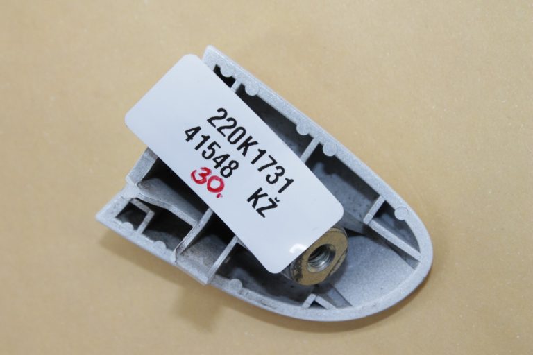 Mazda CX-5 KE priekšējais aizmugurējais labās puses durvju rokturis Chrystal White 34K KD535841585
