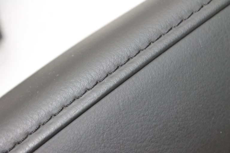 Oriģināls Mazda CX-5 KE Facelift durvju paneļu komplekts Leatherette Black KA0T68520