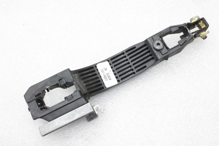 Oriģinālā Mazda CX-5 KE Aizmugurējā kreisā durvju roktura rāmis KD53-73-42XA, KD537342XA