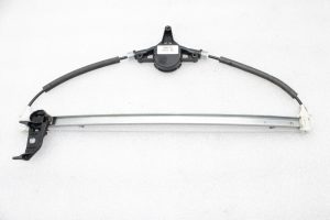 Oriģināls Mazda CX-5 KE Aizmugurējā labā loga regulators KD53-72-590, KD5372590