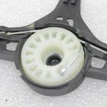 Oriģināls Mazda CX-5 KE Aizmugurējā labā loga regulators KD53-72-590, KD5372590