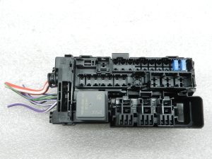 Opel Insignia B oriģinālā drošinātāju kārba