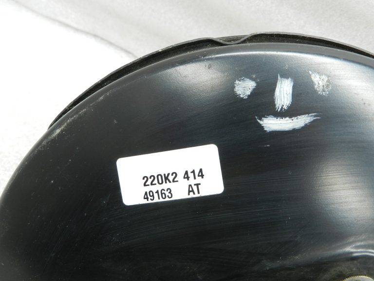 Audi A6 oriģinālais bremžu pastiprinātājs 4B0612105