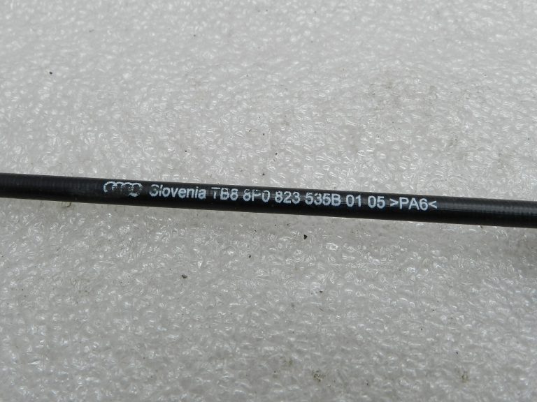 Audi A3 oriģinālā motora pārsega atbrīvošanas trose 8p0823535