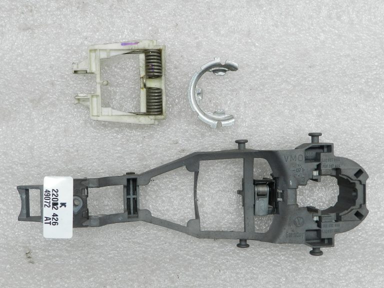 Skoda Fabia oriģinālais ārdurvju roktura turētājs 5J0837885B