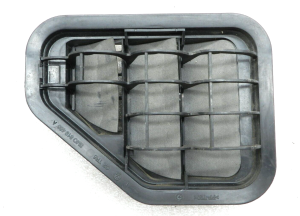 VW Tiguan oriģinālā virsbūves ventilācijas restes kreisās puses