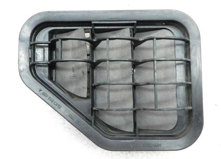 VW Tiguan oriģinālā virsbūves ventilācijas restes kreisās puses