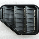 VW Tiguan oriģinālā virsbūves ventilācijas režģis pa labi