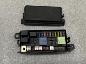MINI COOPER R57 Блок управления Блок предохранителей Fuse BOX 9213373