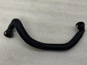 MINI COOPER R57 breather hose breather pipe cylinder head cover 755526180
