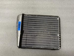 MINI COOPER R57 Sildītāja radiators Siltummainis Sildītāja radiators 669183