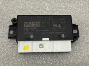Skoda Superb III B8 3V Parking aid control unit PDC 5Q0919294L