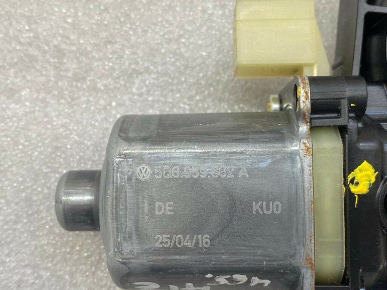 Škoda Superb 3V Audi VW sēdekļa aizmugurējā labā stikla regulatora motors 5Q0959802A