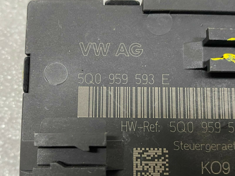 Škoda Superb 3V Audi VW VW Seat durvju vadības bloks priekšējo durvju labās puses 5Q0959593E