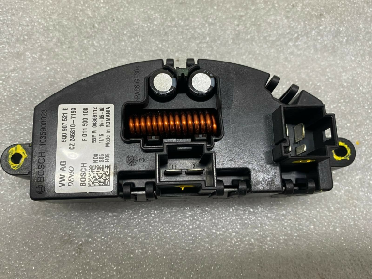 Škoda Superb III B8 3V Dūmvadu vadības bloks Apkures vadības bloks 5Q0907521E