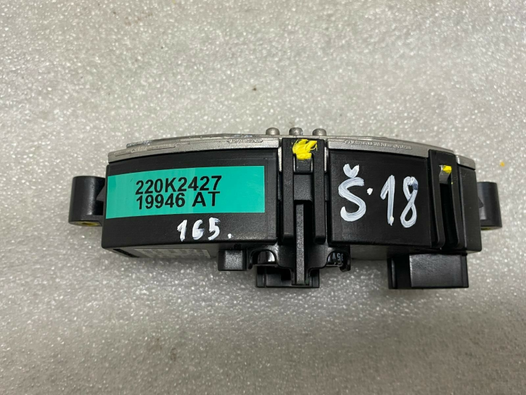 Škoda Superb III B8 3V Dūmvadu vadības bloks Apkures vadības bloks 5Q0907521E