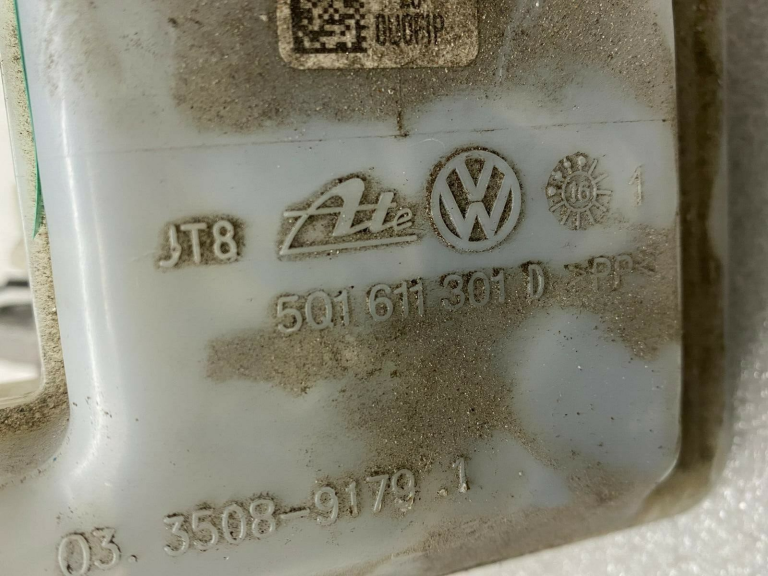 Škoda Superb III B8 3V Bremžu galvenais cilindrs 5Q1611301C