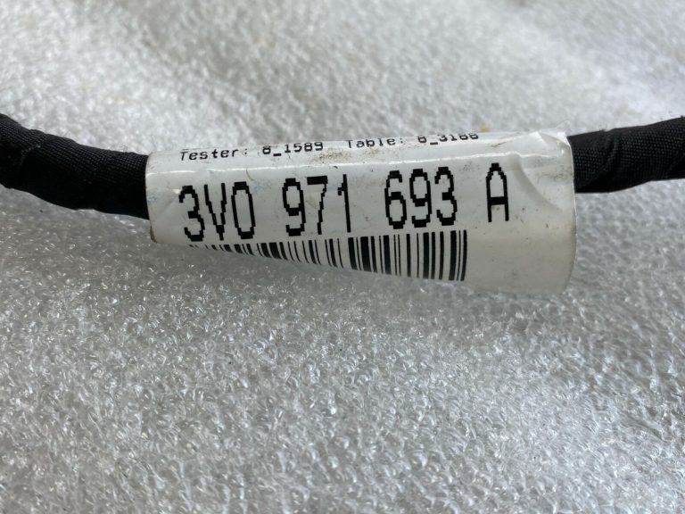 Škoda Superb III B8 3V Aizmugurējo kreiso durvju elektroinstalācijas instalācija 3V0971693A