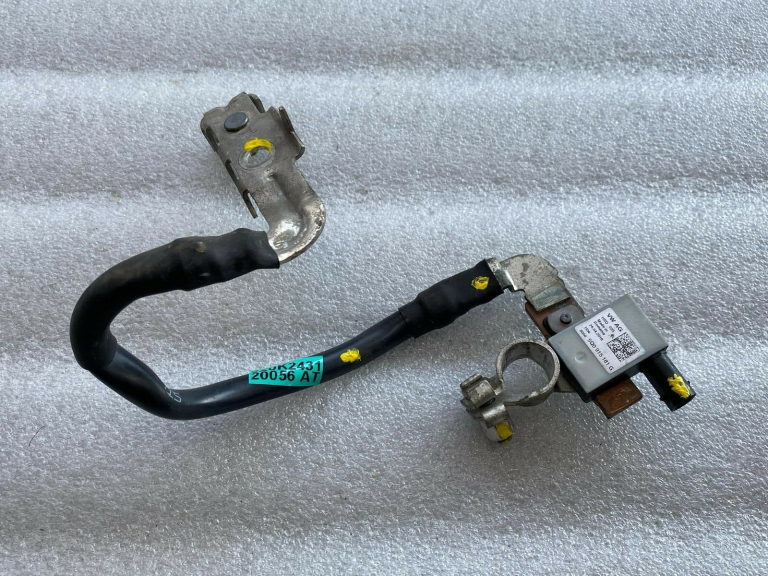 Škoda Superb III B8 3V negatīva akumulatora kabeļa galvenais strāvas sensors 5Q0915181G