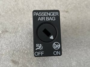 Škoda Superb III B8 3V key switch airbag deactivation 5Q0919237