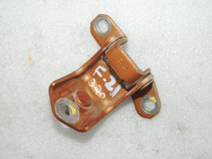 Ford Ranger P375 durvju eņģe aizmugurējā labajā pusē Top Saber M7413 AB392626800AE