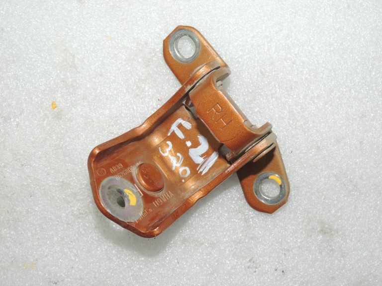 Ford Ranger P375 durvju eņģe aizmugurējā labajā pusē Top Saber M7413 AB392626800AE
