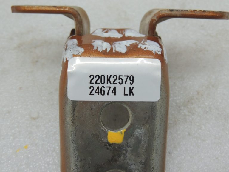 Ford Ranger P375 durvju eņģe priekšējā labajā pusē zem Saber M7413 AB392122810AE