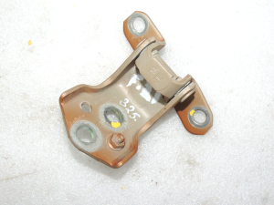 Ford Ranger P375 durvju eņģe priekšējā labā pusē Top Saber M7413 AB392122800AE