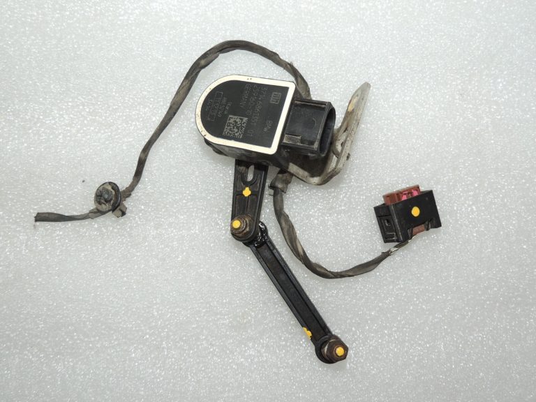 BMW 5. sērijas F10 LCI aizmugurējais augstuma sensors 37146861351 6861351 6752797 6786797