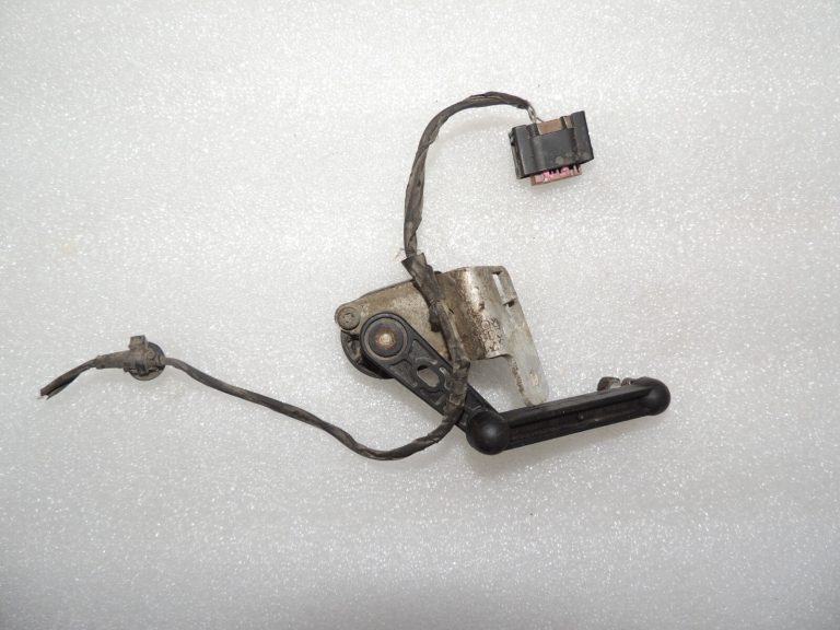 BMW 5. sērijas F10 LCI aizmugurējais augstuma sensors 37146861351 6861351 6752797 6786797
