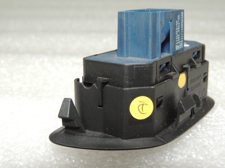 Citroen C5 II stāvvietas palīgsistēmas slēdzis 9692436777 649052