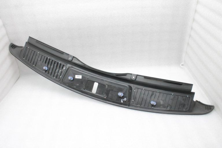 Opel Insignia A Tourer bagāžnieka vāks, sliekšņu pārsegs, durvju sliekšņu līstes 13278408