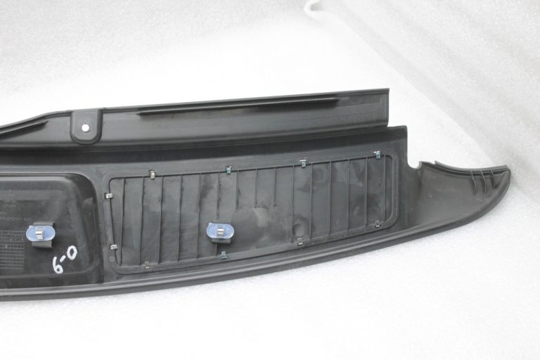 Opel Insignia A Tourer bagāžnieka vāks, sliekšņu pārsegs, durvju sliekšņu līstes 13278408